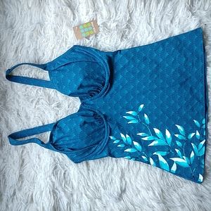 Title nine Bodacious Swim Tankini Bikini Top NWT 32DD